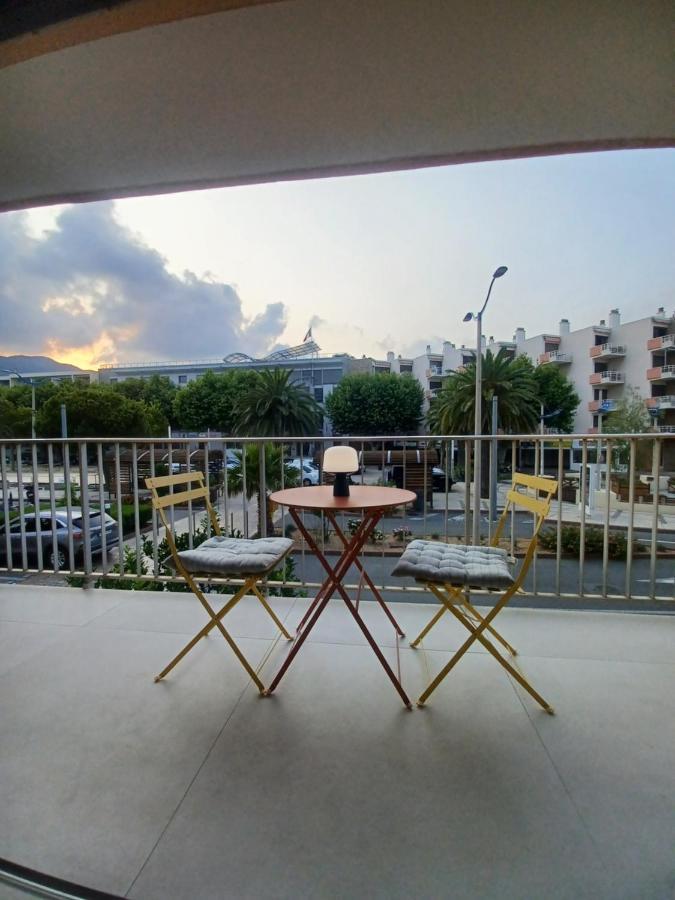 Superbe Appartement A 2 Minutes De La Mer Cavalaire-sur-Mer Exterior foto